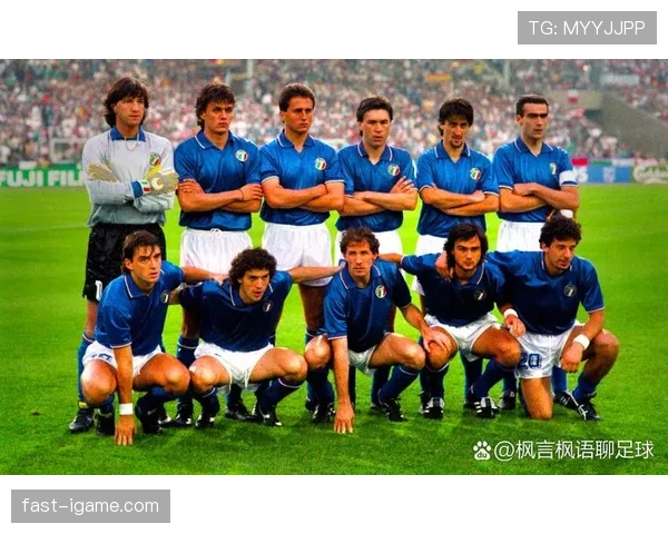 重温经典：欧洲杯PES游戏中的传奇瞬间引发球迷怀旧热潮