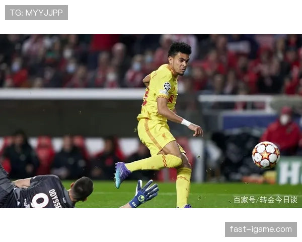 里昂俱乐部聚焦年轻新星调整转会策略，整体竞争力提升引发关注