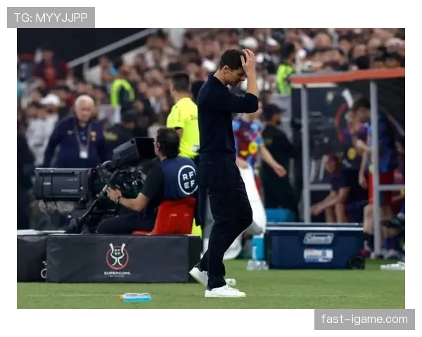 阿隆索拜仁生涯关键进球闪耀，战术大师蜕变之路引关注