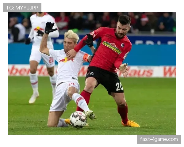 足球铁卫再显神勇，关键防守助球队力克对手全取三分